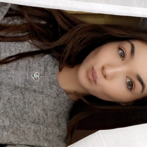 Meet your Posher, Ezana - Picture 1 of 1